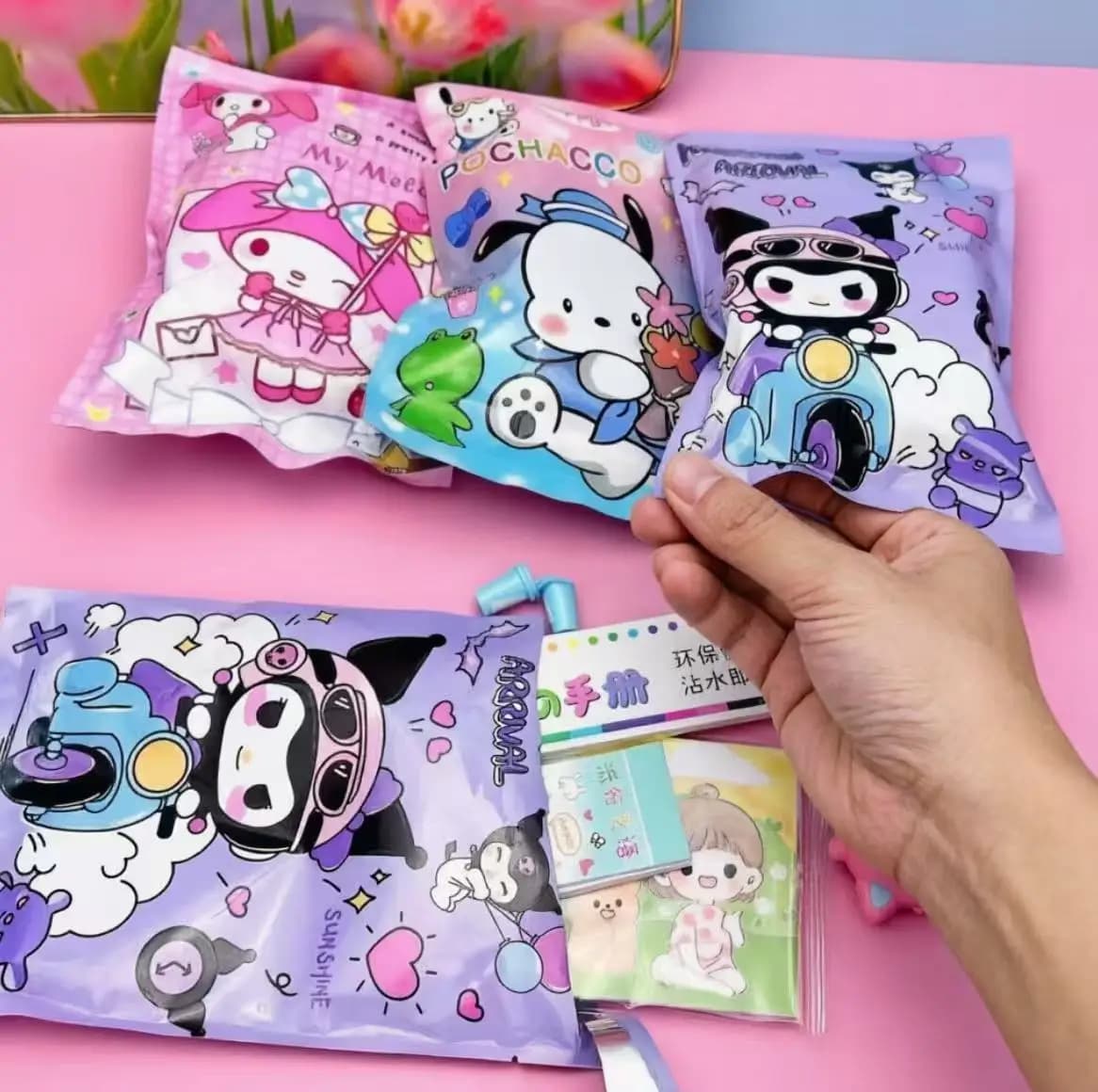 Sacchetto Misterioso Kawaii Cartoon, Articoli di Cancelleria e Mini Decorazioni Carine, Scatola Regalo a Sorpresa Casuale per Adolescenti e Adulti, Casa e Ufficio