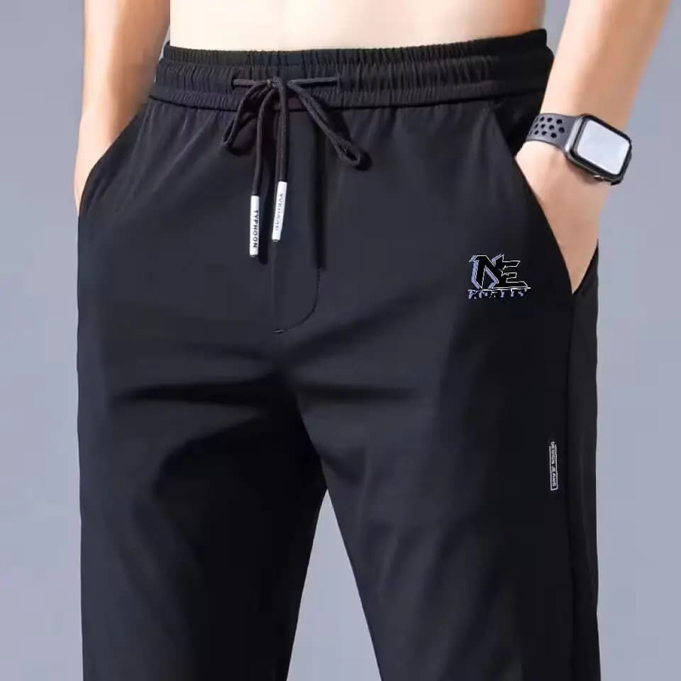 Pantaloni da uomo in seta di ghiaccio 2025 Estate Nuovo Nero Grigio Pantaloni casual da lavoro sottili Pantaloni sportivi a gamba dritta traspiranti elastici all'aperto