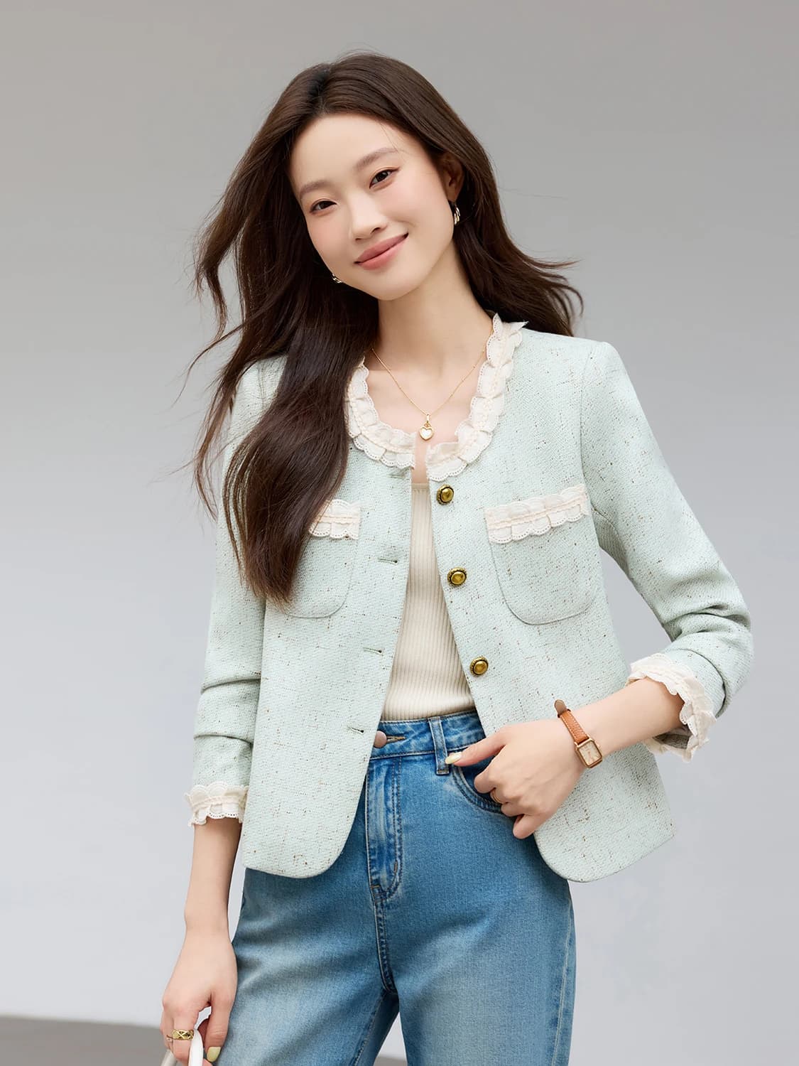 Chic Light Blue Long Sleeve Women's Jacket Early Autumn New Fashion Simple Elegance Small Fragrance Style Design Sense Top