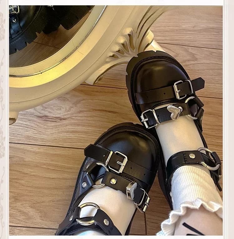 Heart Belt Buckle Round Toe Thick Sole Black Leather Shoes Punk Sweet Cool Hot Girl Y2K Mary Jane Shoes for Women Spring Autumn