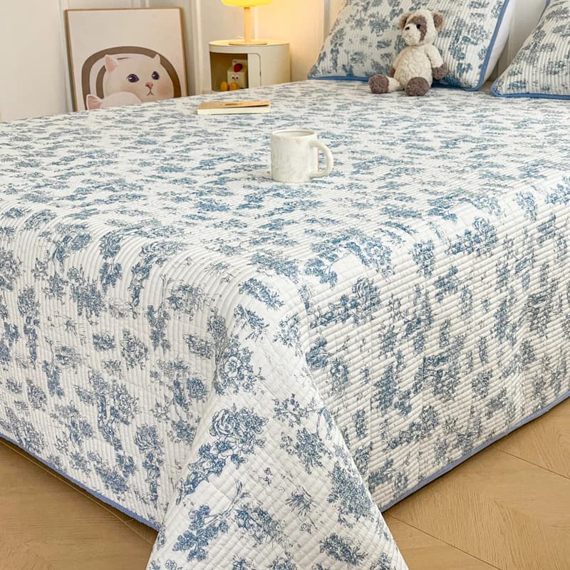 Gentle cover on the skin Printed bed Cover double side design Bed sheet for the home Soft cushions cubrecama (without pillowcase)