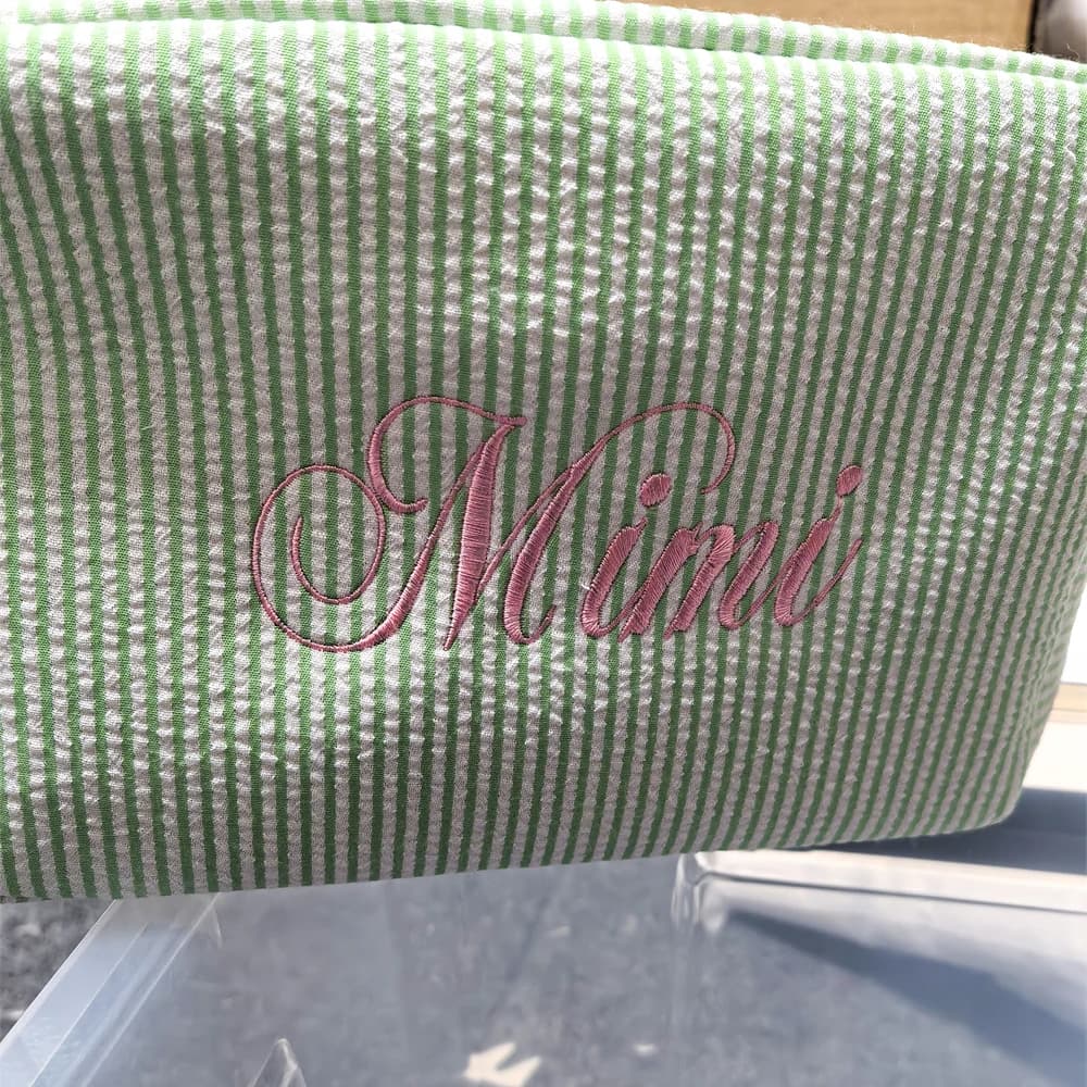 Borsa per cosmetici Nome personalizzato Regalo di compleanno per donna Borsa da toilette da viaggio Borsa regalo per sposa in cotone con nome ricamato