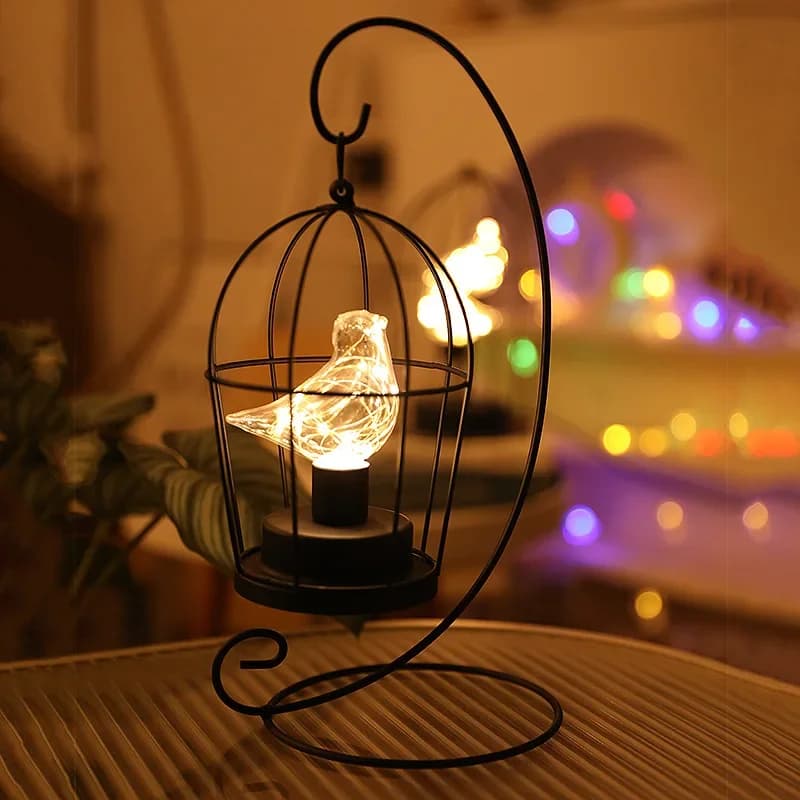 Lampada decorativa a gabbia per uccelli Lampada da tavolo con lucine bianche calde Lampadina per uccelli per interni Camera da letto Soggiorno Casa Matrimonio Natale