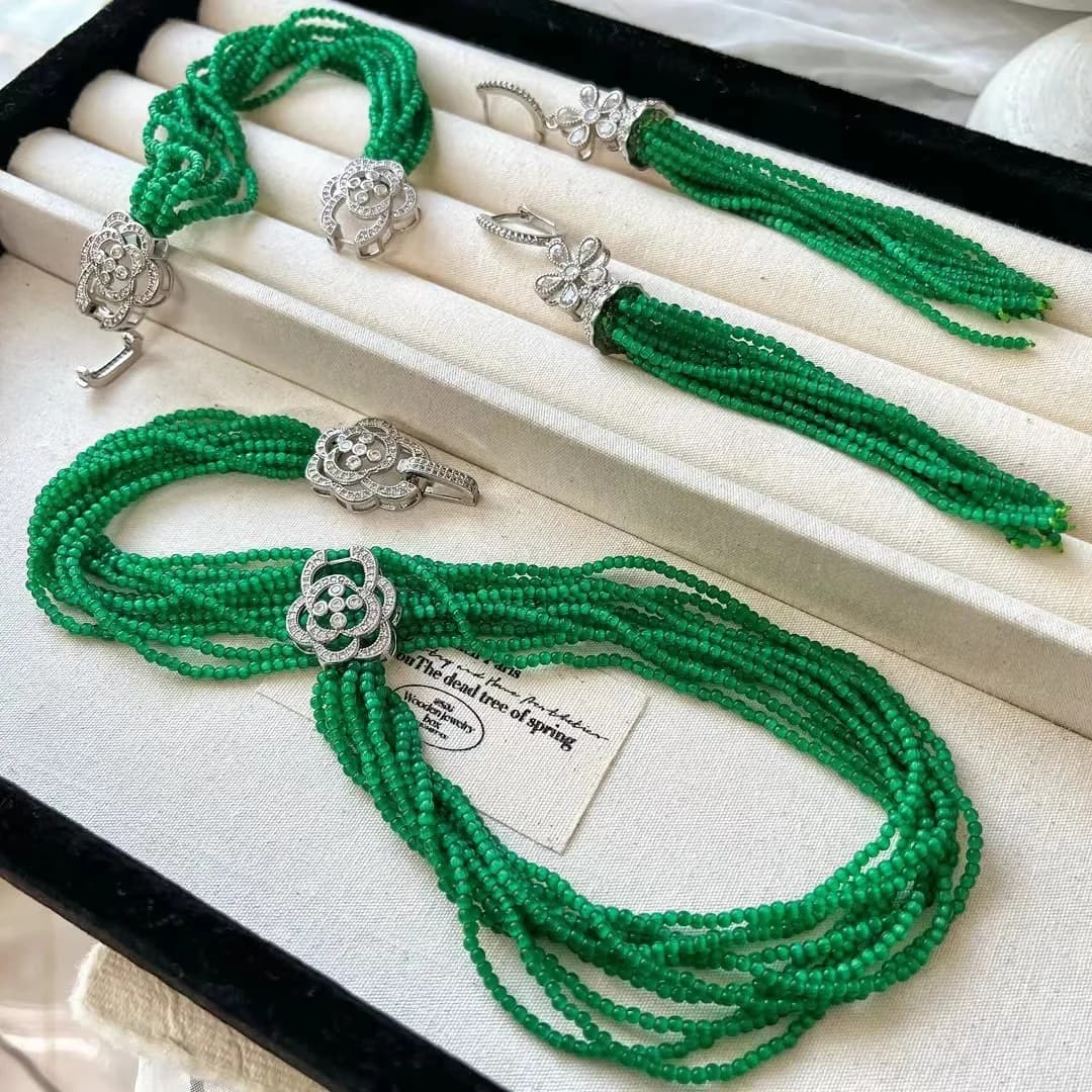 Nuova collana vintage con opale sintetico verde nonna, set di orecchini con frange, bracciale a catena con clavicola verde verde imperatore