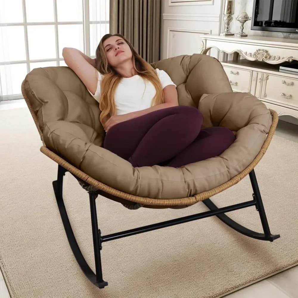 Sedia a dondolo da esterno con cuscini e struttura, poltrona lounge da patio oversize, comoda poltrona lounge in rattan a forma di uovo, marrone