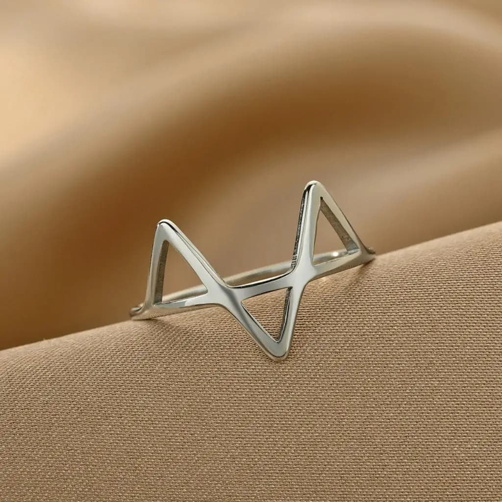 Cxwind incisione Laser anelli minimalisti in acciaio inossidabile triangolo geometrico gioielli personalizzati Casual regalo di compleanno