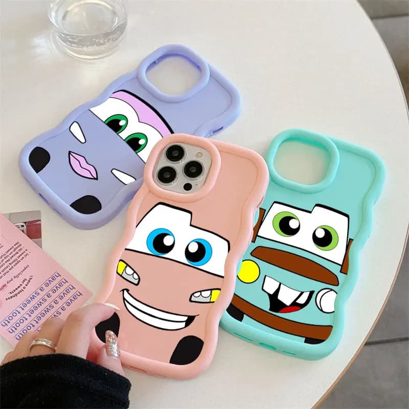 Cover per iPhone 17E 11 12 13 14 15 16 17 Pro Max 16e Air 13 Plus con design Lightning McQueen Cars Cartoon e bordo ondulato Candy