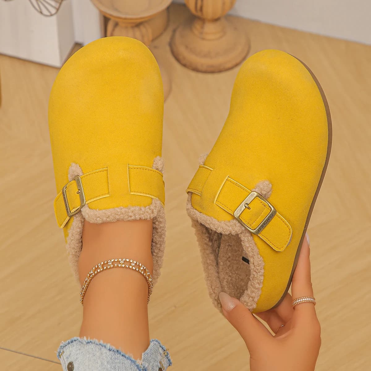 Women Cotton Slippers Fashion Buckle Strap Slippers Indoor Home Cotton Shoes Women Winter Plus Size Thick Sole Slides Women