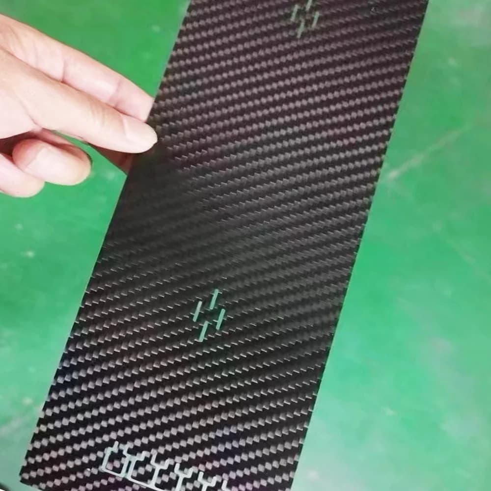 Lastra in Fibra di Carbonio Personalizzabile, Materiale in Fibra di Carbonio, Pannello in Carbonio Puro al 100% con Servizio di Taglio CNC per Usi Multipli