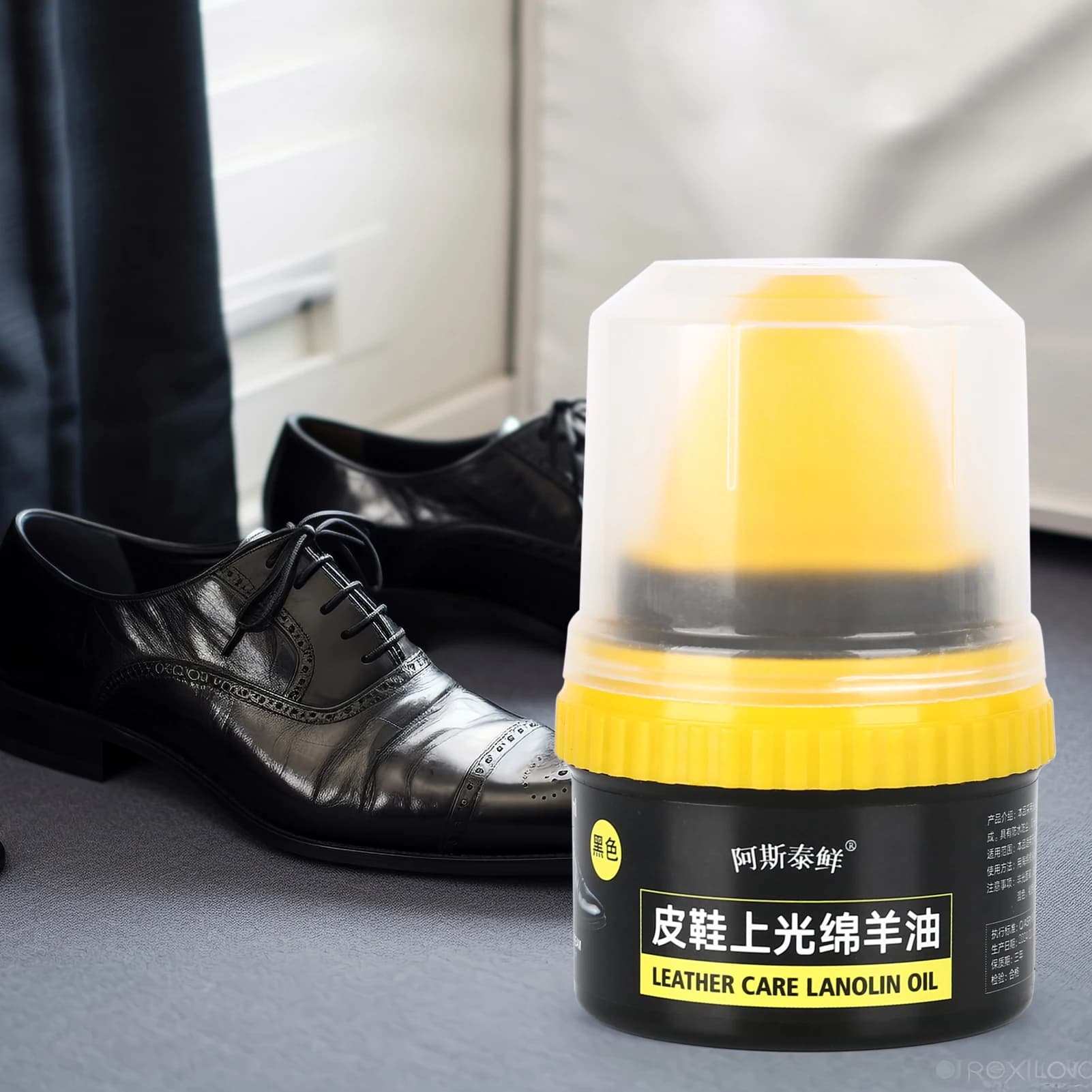 Cura delle scarpe Crema per scarpe con spazzola Scarpe da allattamento Detergente per pelle Lucidatura di scarpe per tutti i tipi di superfici in pelle