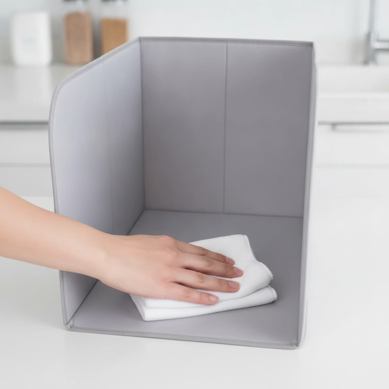 Litter Box Enclosure Foldable Litter Box Surround Cat House Portable Furniture Space-Saving for Apartment Dwellers