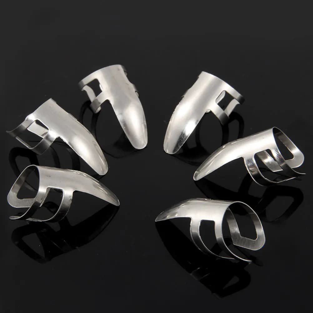 Set di 9 Plettri in Acciaio Inox per Chitarra, Basso, Banjo, Chitarra Elettrica, Protezione per Dito Indice, Comodi e Resistenti
