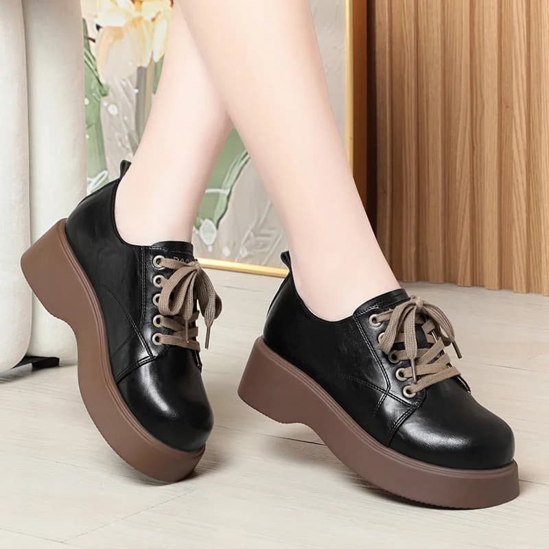 Scarpe piccole in pelle con suola spessa per donna Scarpe stringate da donna in nuovo stile britannico per mocassini scarpe casual primaverili e autunnali