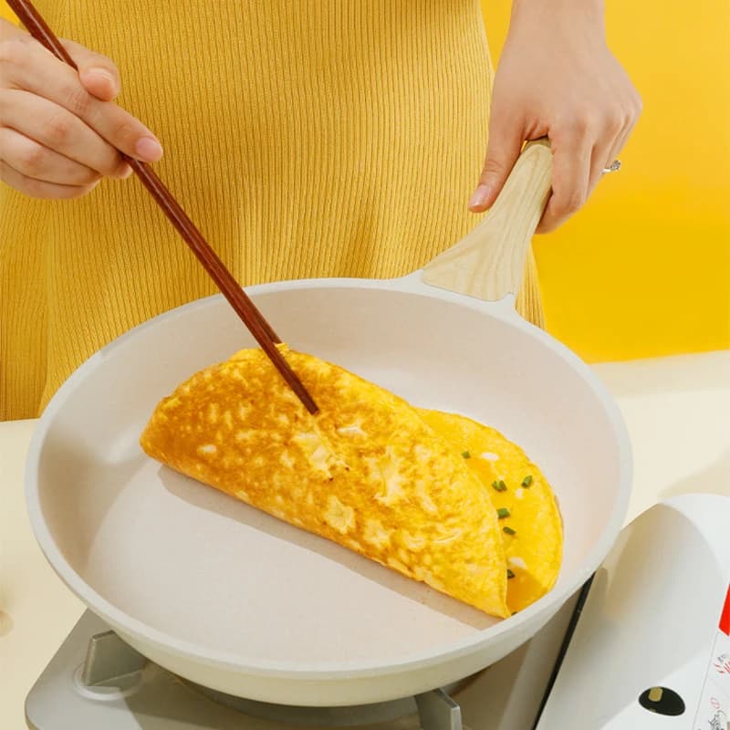 Ceramics, Universal Kitchen Pot for Induction and Gas, Kitchen Tools for Eggs, Steaks, Pancake and Sauce