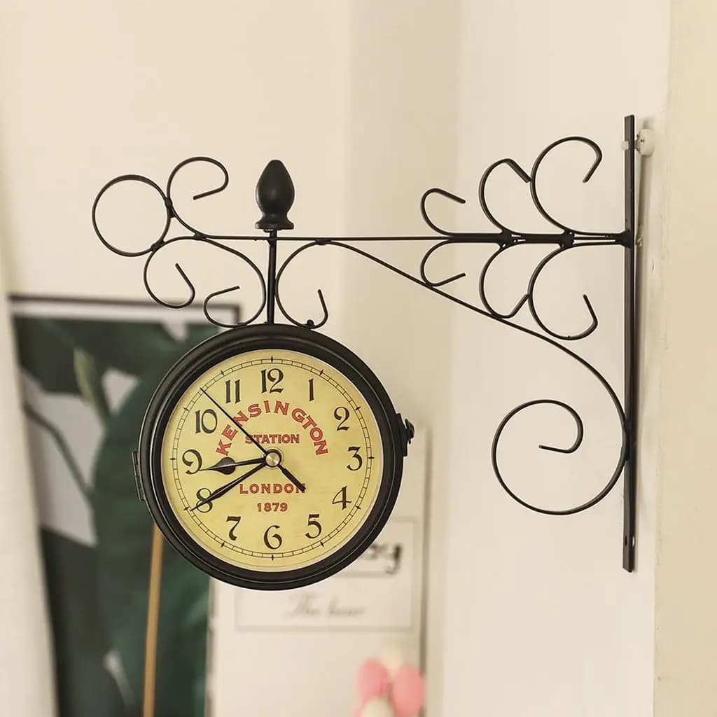 Orologio da Parete Bifacciale Antico per Giardino, Corridoio o Esterni - Decorazione per la Casa