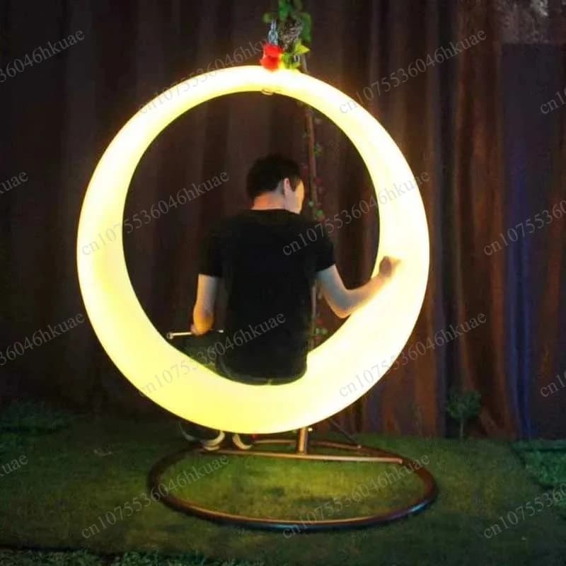 Sedia a dondolo rotonda luminosa a forma di anello, sedia sospesa per cortile e decorazioni per eventi