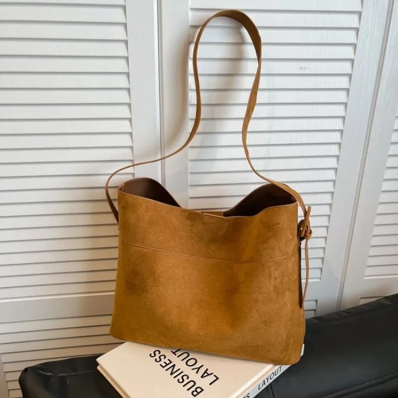 Unique Casual Commuter Diaper Bag For Women Stylish Leather Crossbody Handbag Designer Retro Fashion Tote Bag Large Capacity