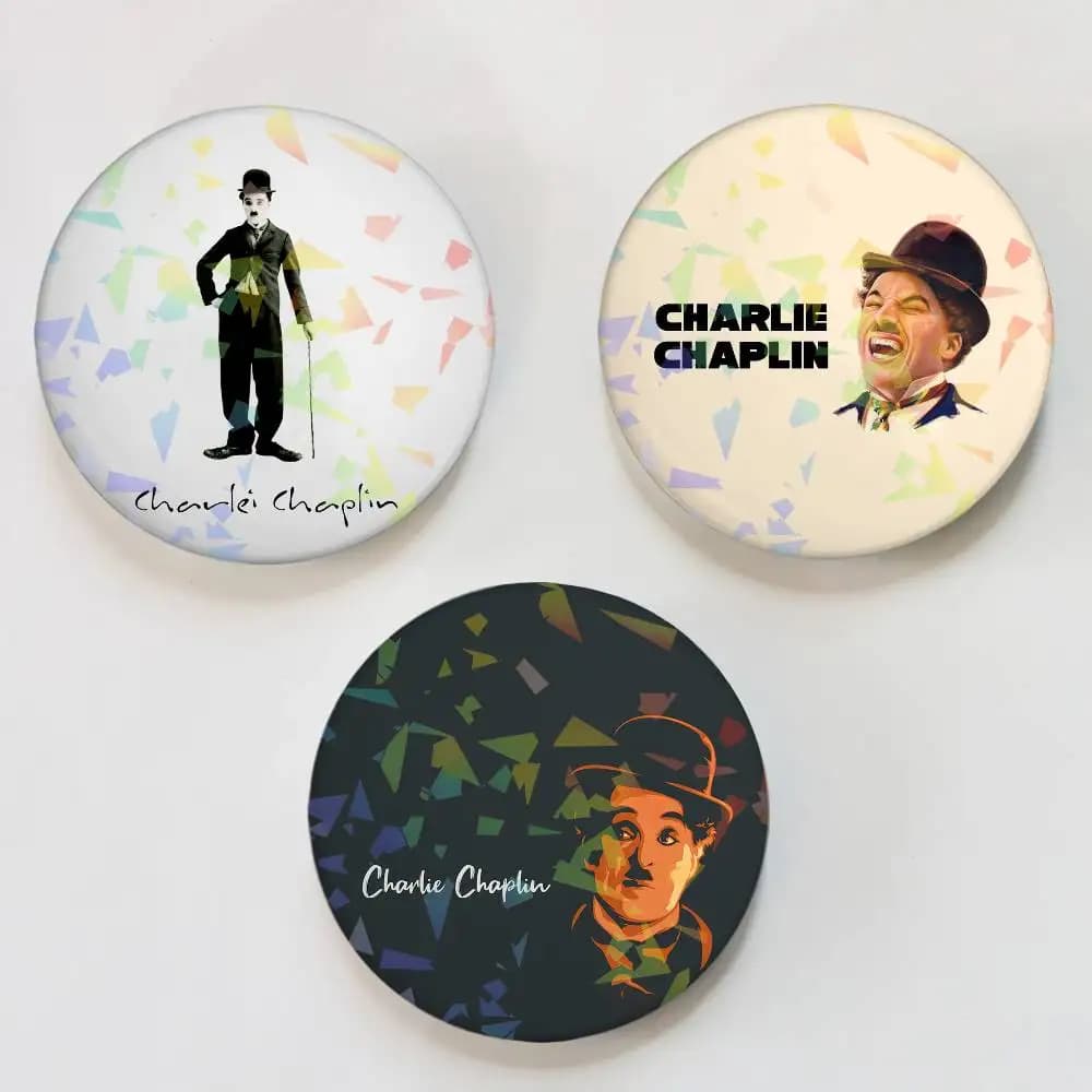 Spilla rotonda con stemma di Charlie Chaplin per zaini, valigette, abiti e regali