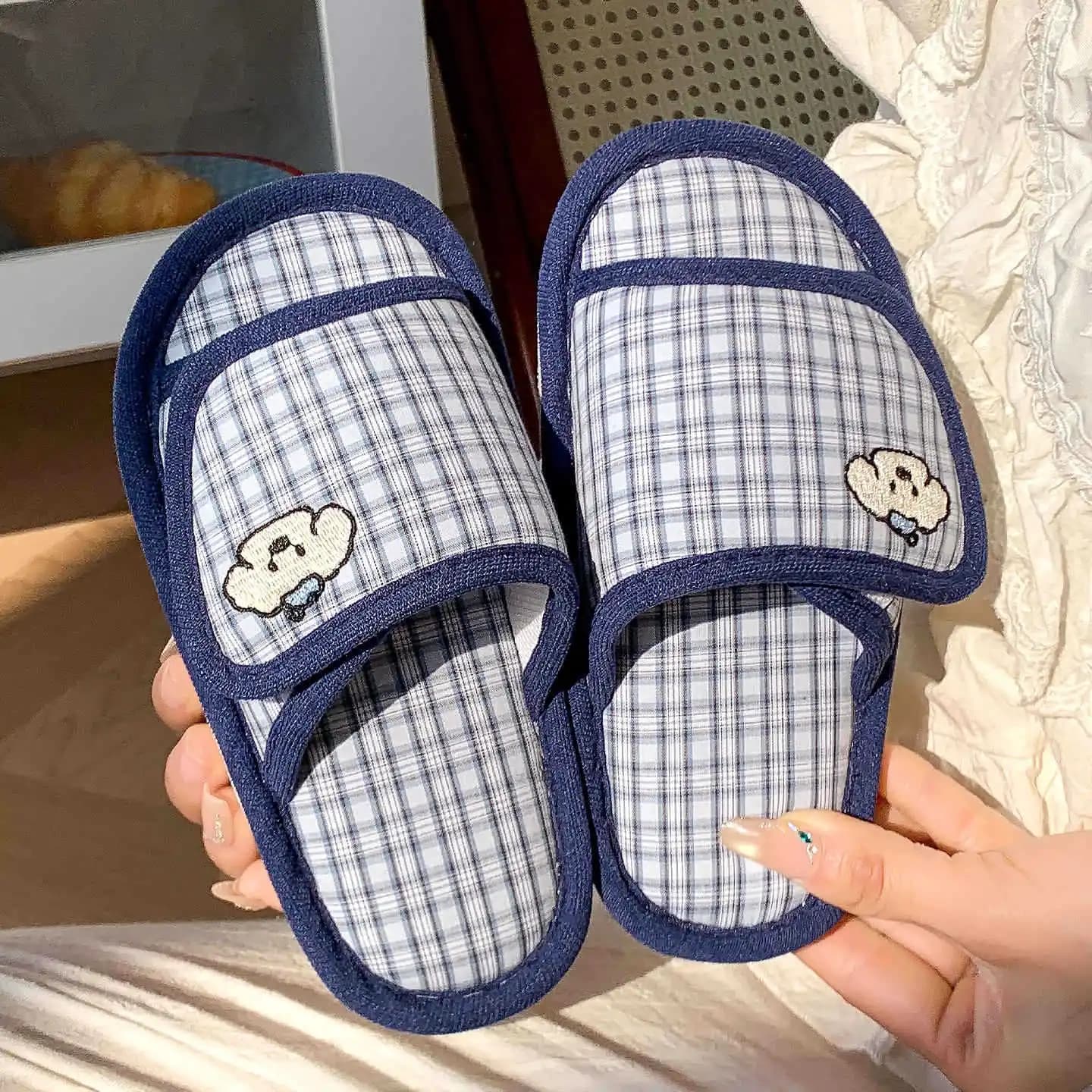 New cotton and linen slippers for home, antibacterial and anti-slip, for parents and children, for women, spring/autumn collection 2026