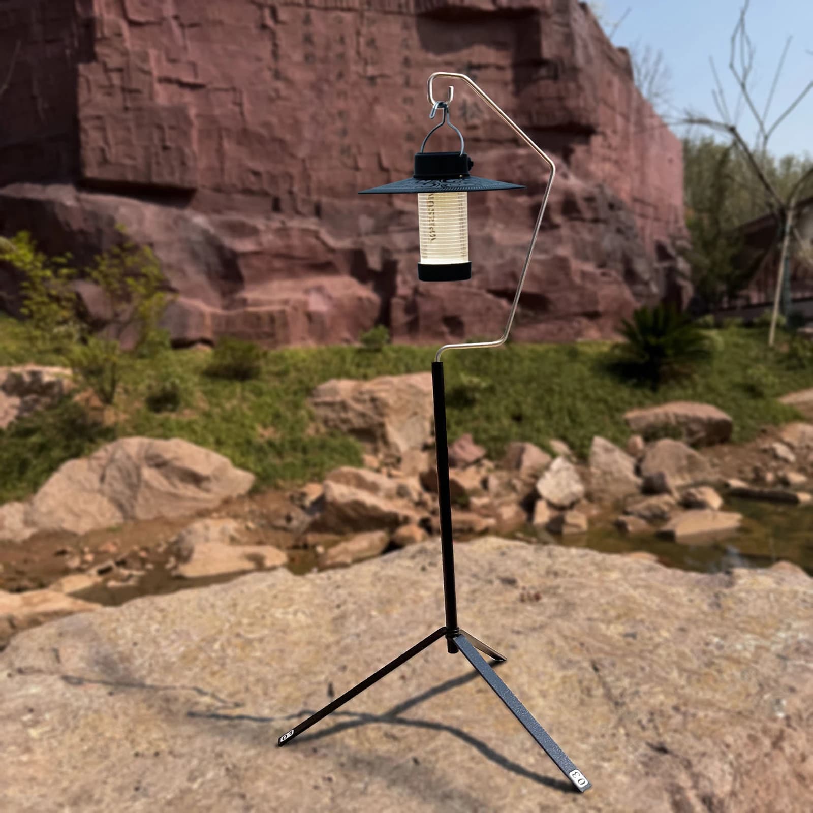 Outdoor Ultralight Lamp Base Aluminum Alloy Foldable Desktop Lamps Stand Folding Tripod Light Holder for Hiking Caping Picnic
