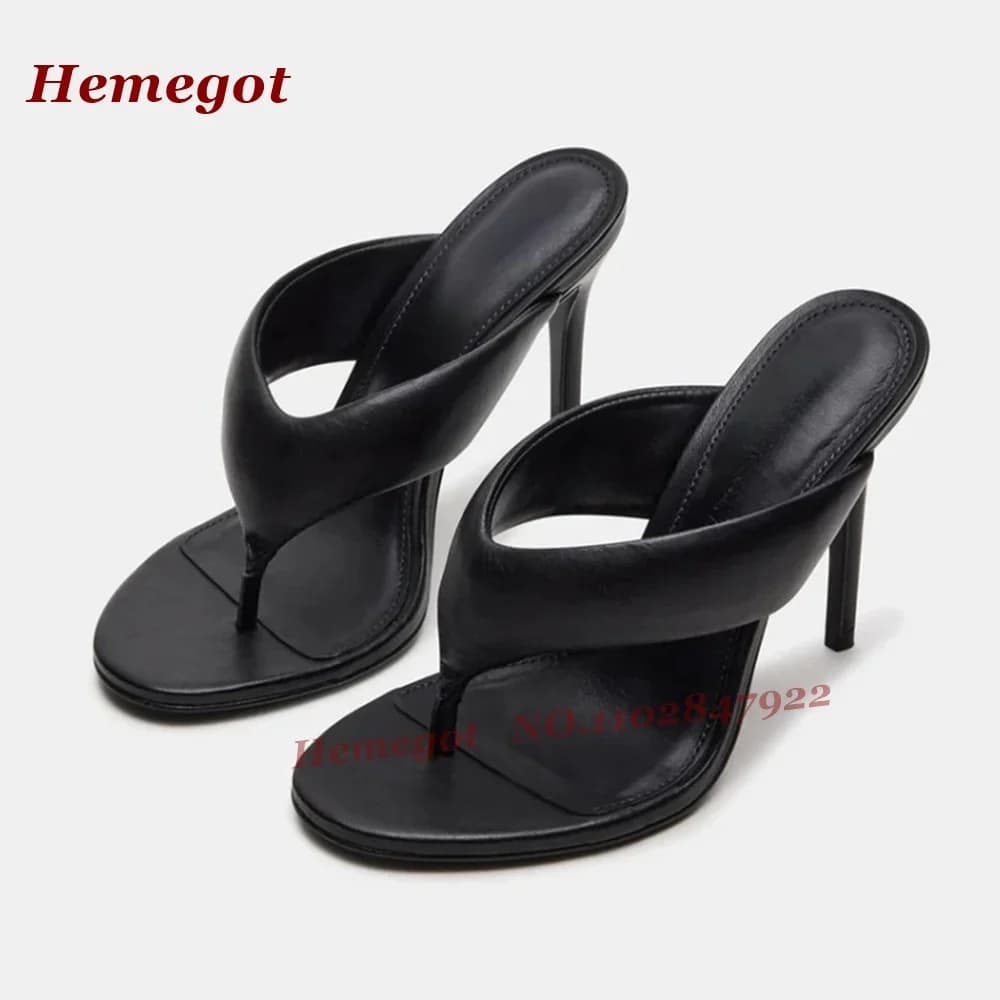 Pantofole nere con punta a clip Slip On Tacchi a spillo Infradito Fuori 2025 Nuova passerella estiva Scarpe casual Pelle di lusso solida