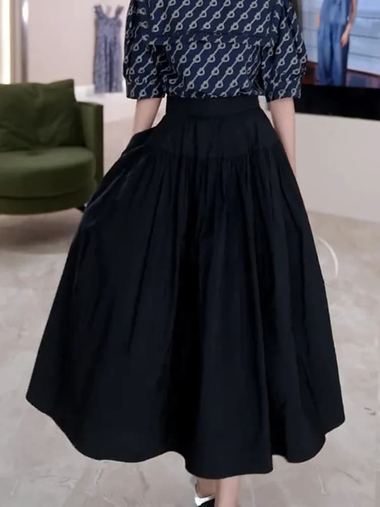 Black Artistic Korean Style Half-length Skirt Women's Fashionable Summer 2025 New Design Sensation Umbrella Skirt