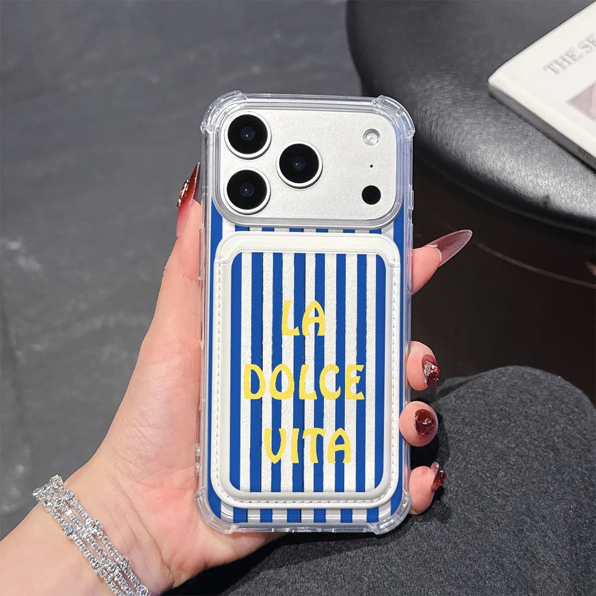 Custodia per telefono La Dolce Vita a righe per iPhone 17 16 15 14 Pro Max Plus, con tasca portafoglio, trasparente in morbido TPU, compatibile con custodie magnetiche