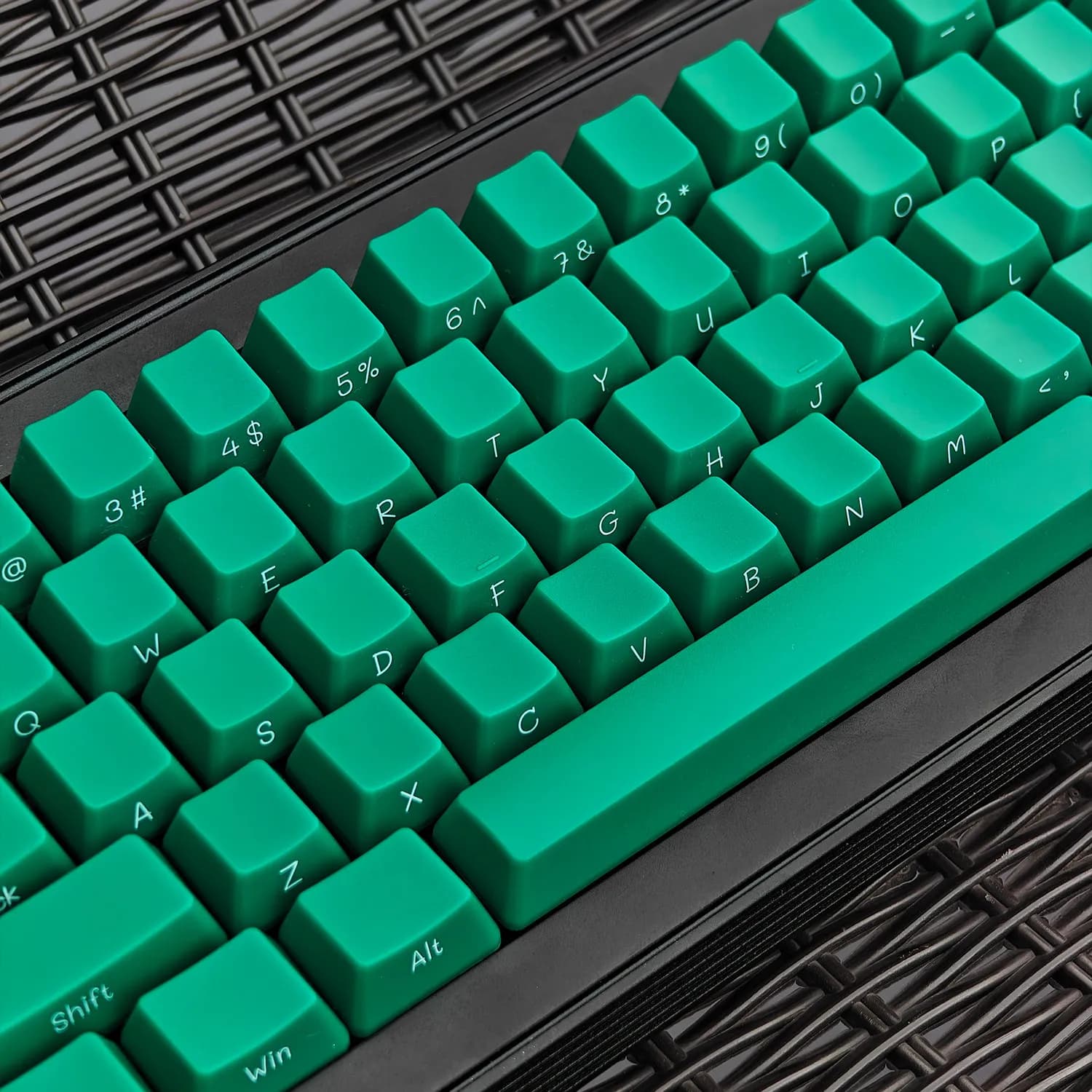 Emerald keycap side engraved small full set of OEM height cross core custom mechanical keyboard cap 130 keys
