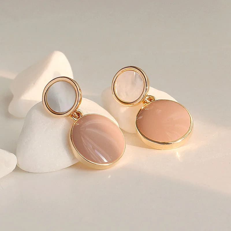 Orecchini a perno con conchiglia a cerchio geometrico alla moda e di tendenza per donna, graziosi orecchini pendenti coreani in smalto rosa, accessorio gioiello, regalo