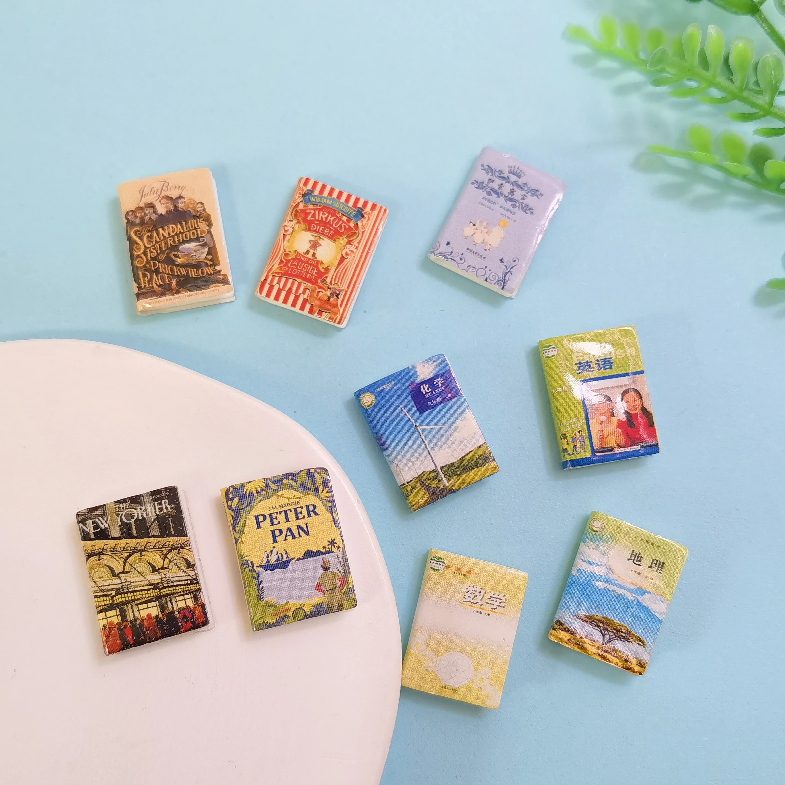 Miniature Casuali per Casa delle Bambole: Classici Mini Libri Pieghevoli, Quaderni, Mobili Decorativi, Accessori per Bambole e Giocattoli