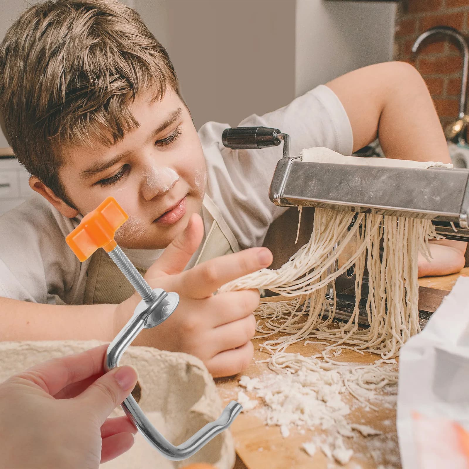 Morsetto di Ricambio Universale per Macchina Manuale per Pasta, Clip di Fissaggio Resistente per Montaggio Sicuro, Accessorio per Macchina per Fare la Pasta