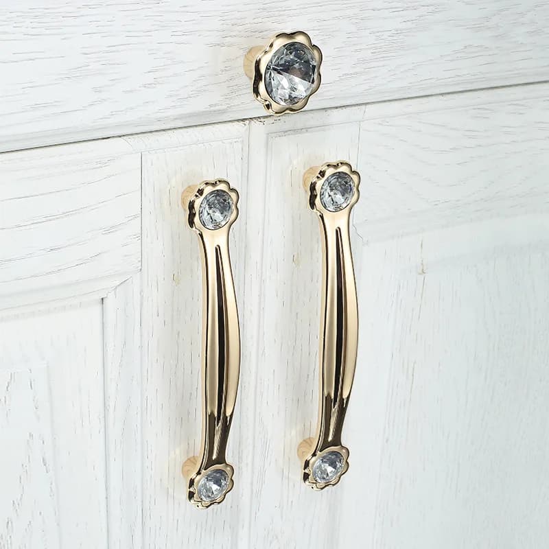 Maniglia per porta dell'armadio in oro Maniglia per porta dell'armadio semplice e moderna Maniglia per cassetto dell'armadio per vestiti Mobili monoforo intarsiati con diamanti