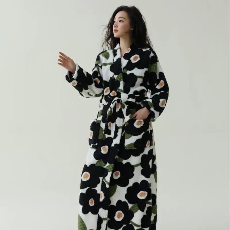 Autumn and Winter New Coral Velvet Robe Thickened Velvet Female Long Bath Printed Soft Lace Up Women's Pajamas Casual Loungewear