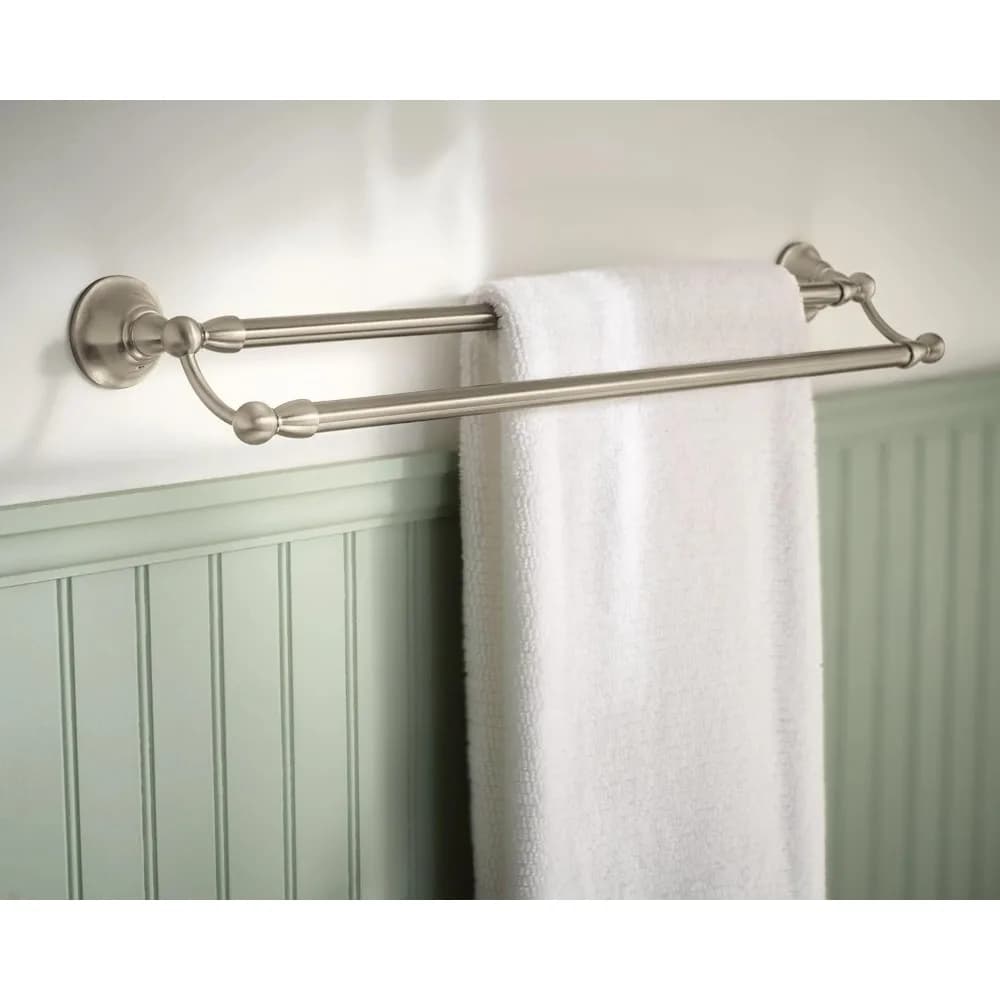 Portasciugamani doppio da 24 pollici Appendiabiti da bagno a parete Finitura in nichel spazzolato Accessorio da bagno da cucina durevole resistente alla ruggine