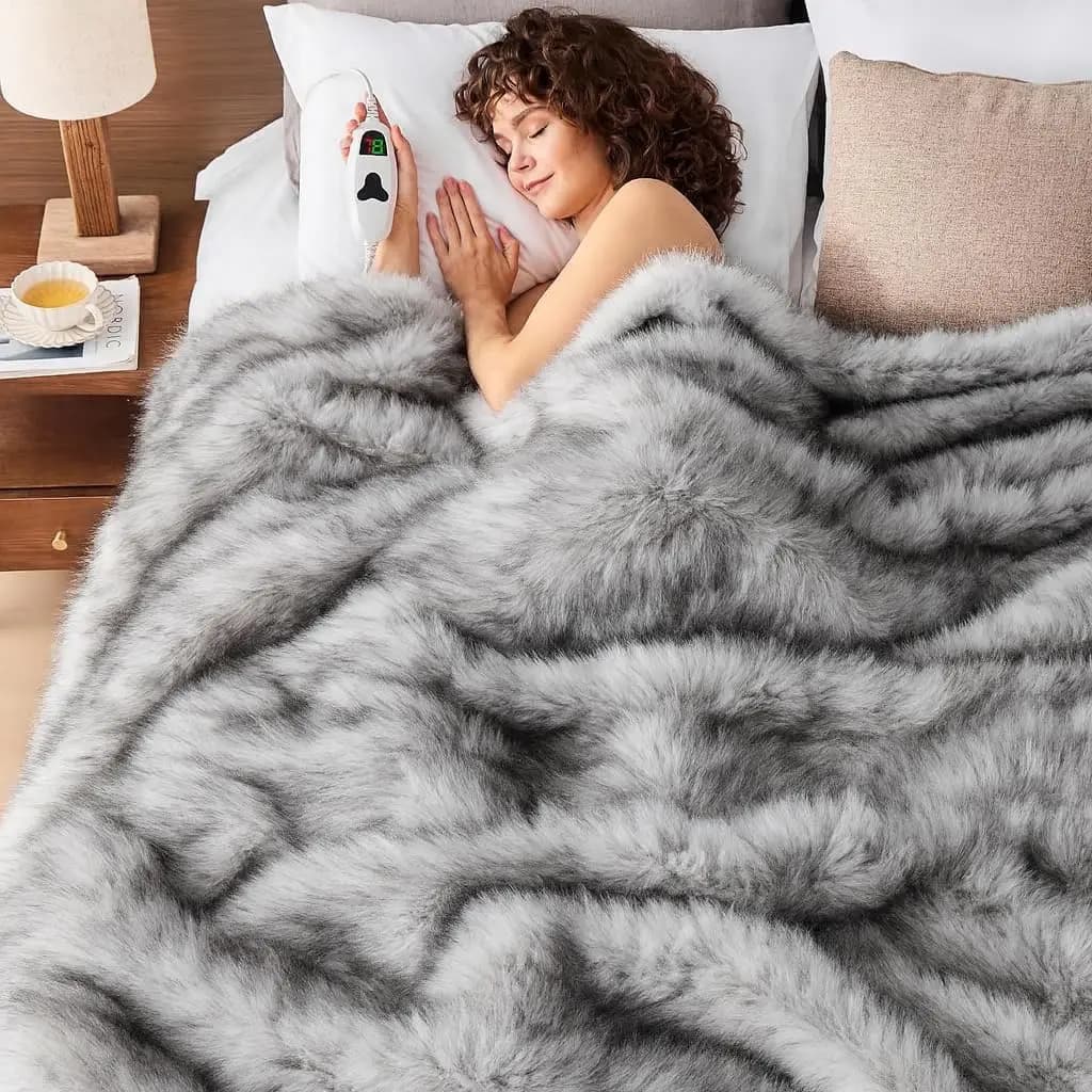 Coperta Elettrica Riscaldata, 50x60 Pollici in Pelliccia Sintetica con 10 Livelli di Calore e Spegnimento Automatico, Calore Invernale Confortevole in Bianco