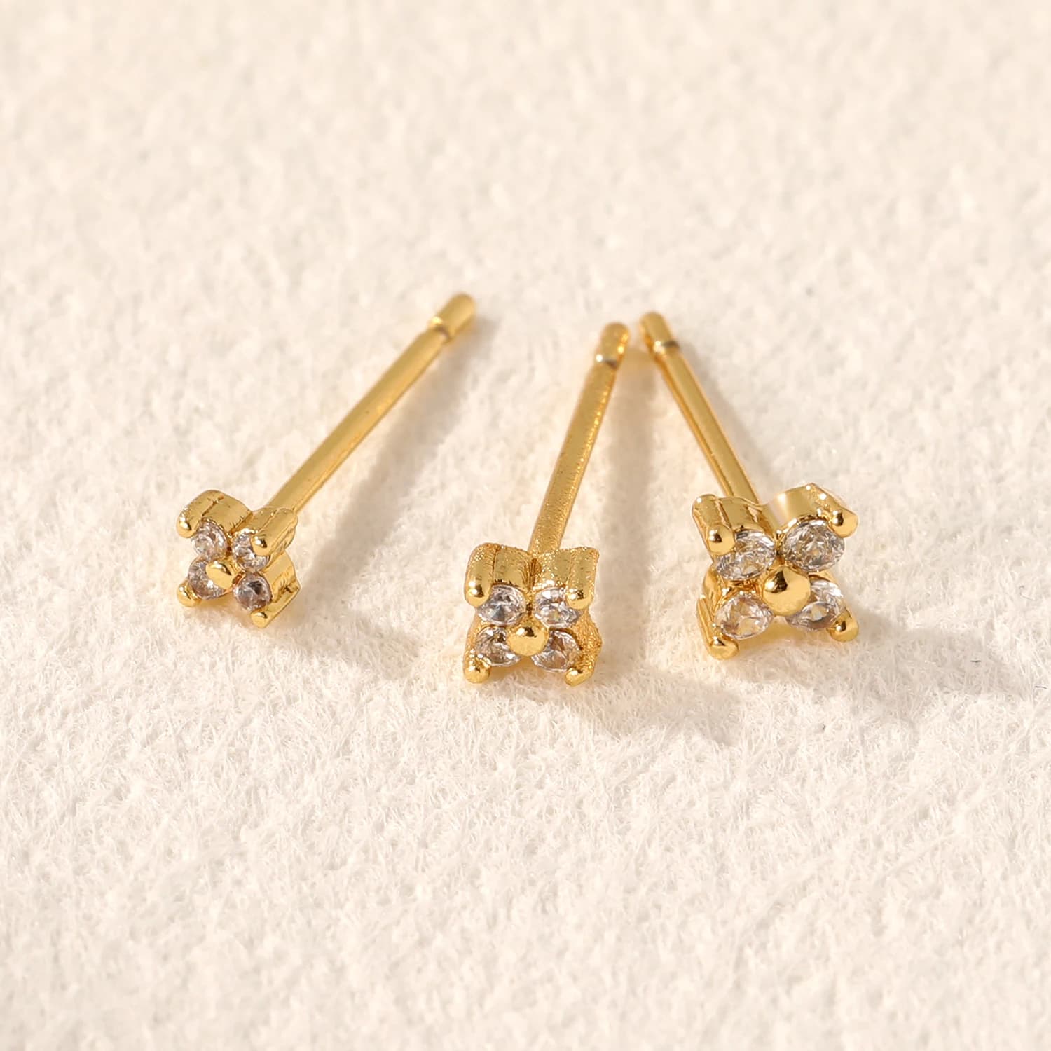 3 Pairs/Set 3/4/5mm Clover Zircon Stud Earrings for Women, Flower Earrings, Fashionable and Exquisite Stainless Steel Earrings