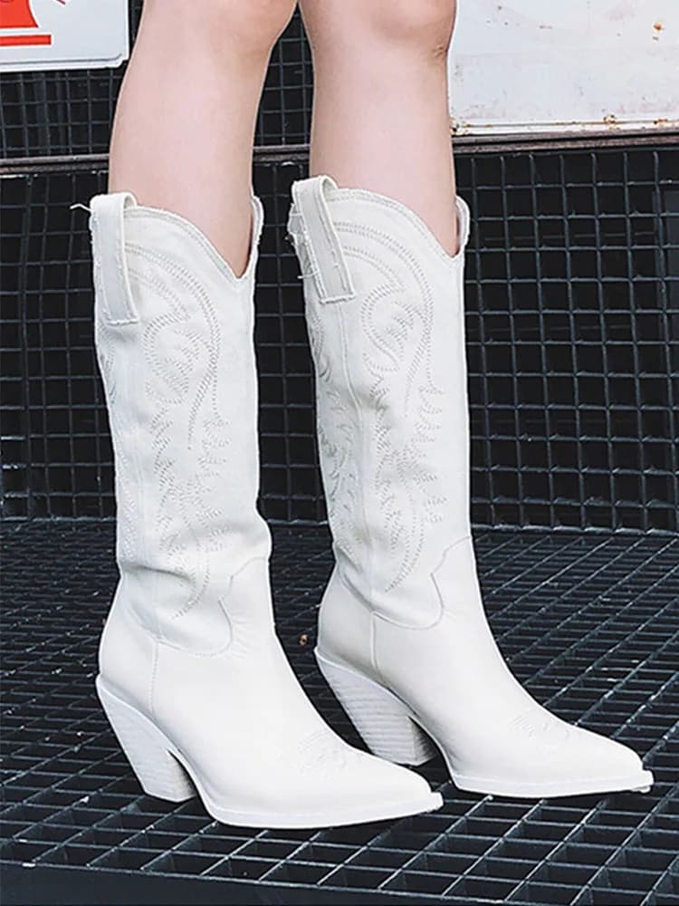 2026 New Women's Knee-high Booties Embroidered Fashion Boots Retro Pointed Toe Thick Heel Increasing Long Tube Denim Boots