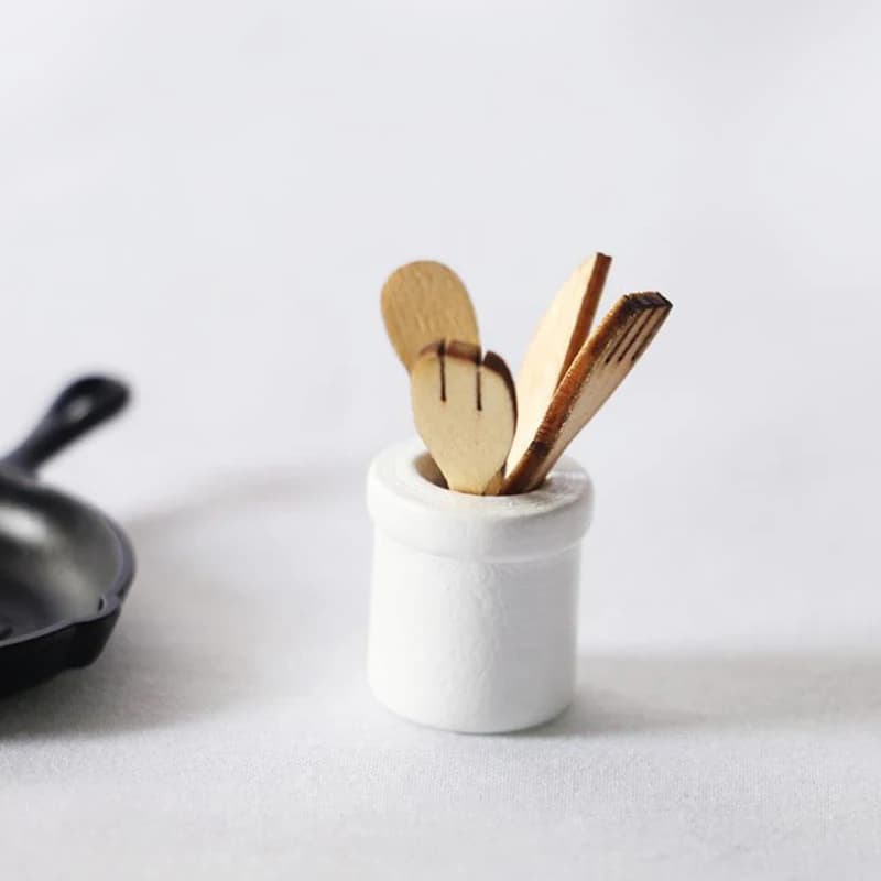 Mini set di utensili in legno per casa delle bambole 1:12 - Spatola/Coltello/Forchetta/Bianco/Paso per l'arredamento della cucina