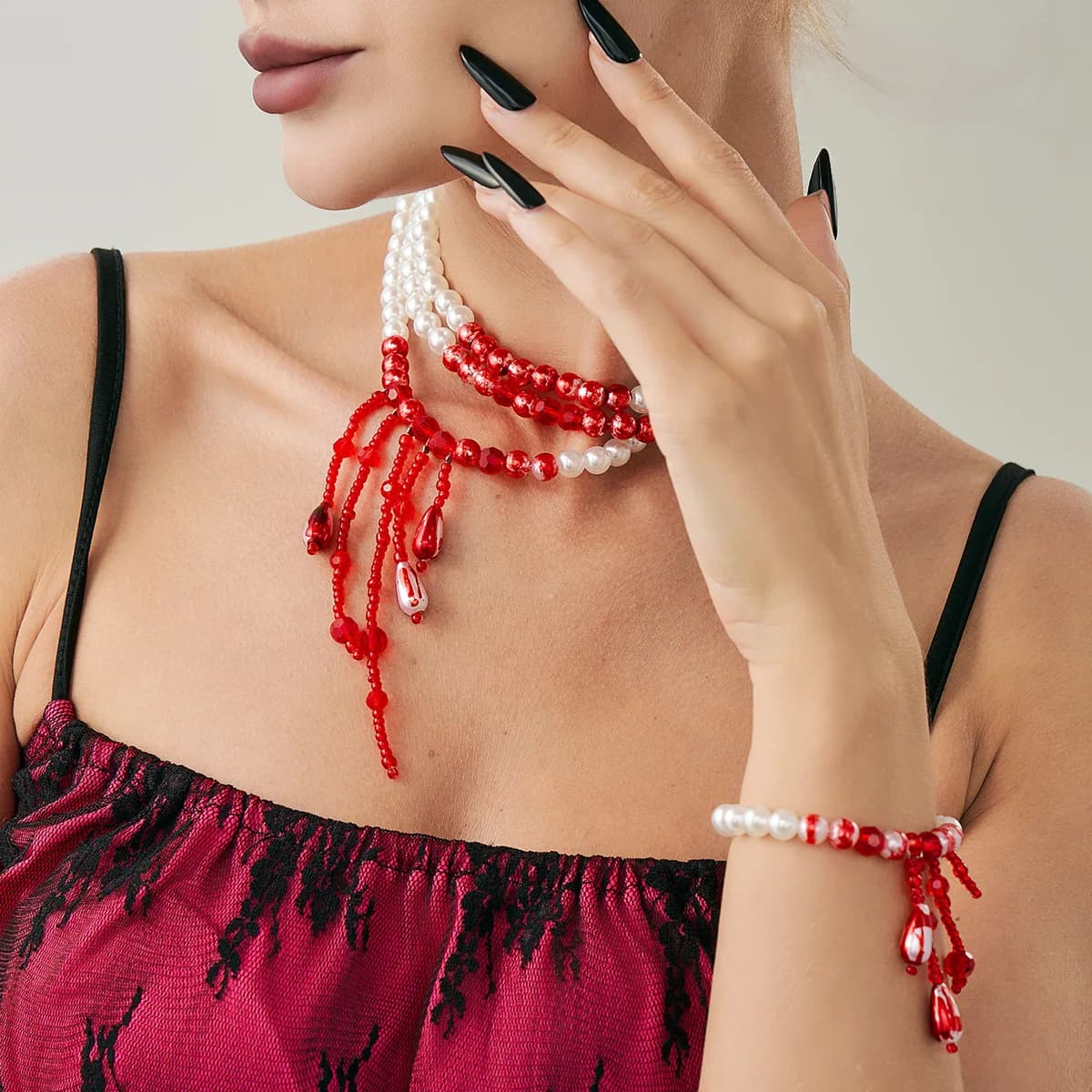 Goccia di sangue multistrato gotica vintage imitazione perla cristallo nappa collana bracciale orecchini set gioielli femminili di Halloween