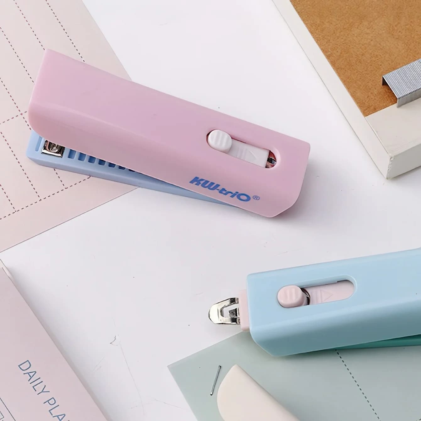 1PC Mini No.10 Stapler Foldable Portable Compact Pocket-Sized Stapling Machine for Exam Papers Notes Receipts A3459