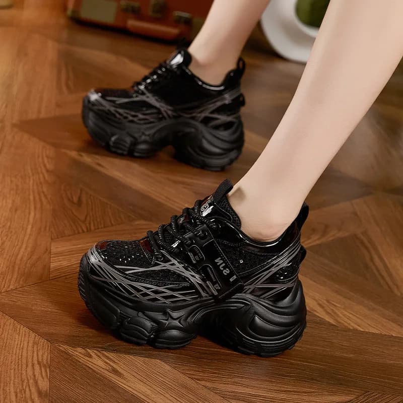 Scarpe da donna con strass traspiranti e alla moda con suola spessa in mesh rialzato 2025 Nuove scarpe casual sportive versatili autunnali