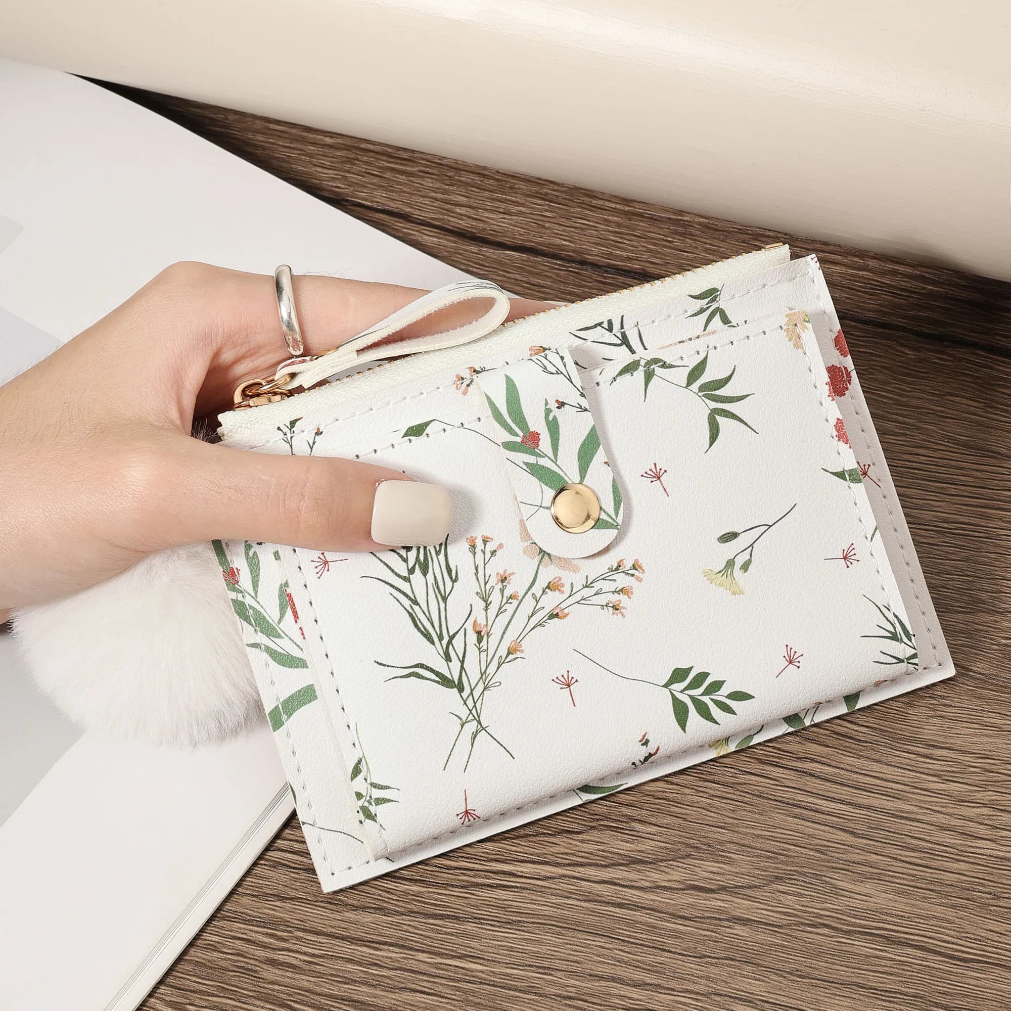 Fashionable flower printed coin wallet With a Pom-pom Charm, High quality credit card storage bag, simple and casual multi card