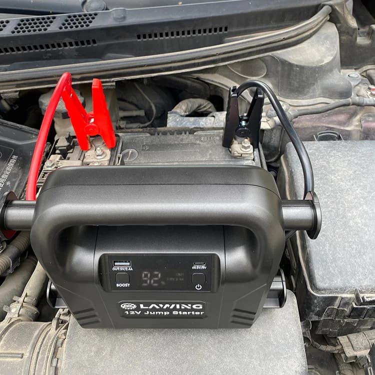 12V 28000mAh Big Power Banca di potere portatile Strumento di emergenza Camion Mini batteria al litio Booster Avviatore di emergenza per auto