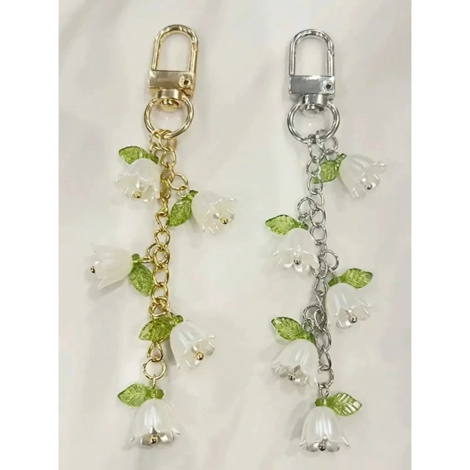 1 portachiavi elegante da donna con fiore di giglio, ciondolo con fiore di giglio con perline, ornamento fresco e semplice, adatto per borse, zaini e chiavi dell'auto
