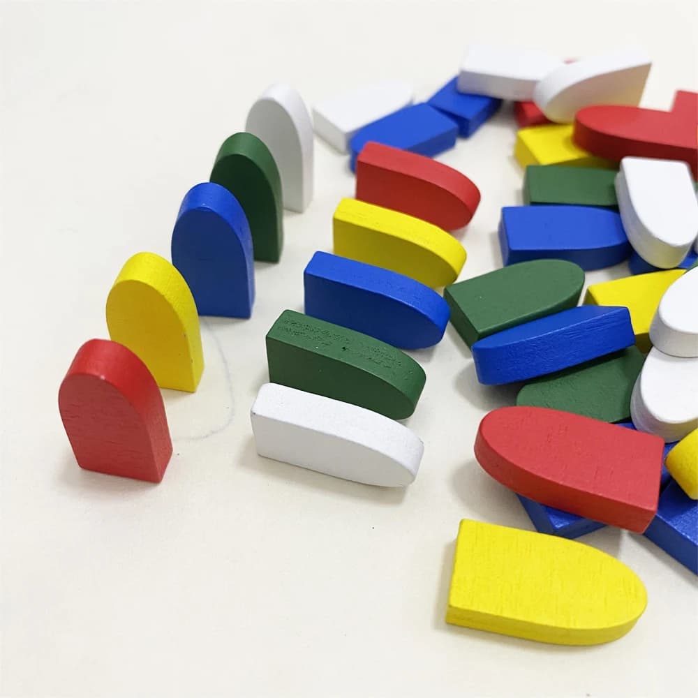 50 pezzi 20*10*5MM Barca di legno colorata Nave Proiettile Nave da guerra Forma Pezzi di gioco Segni per giochi Accessori DTY