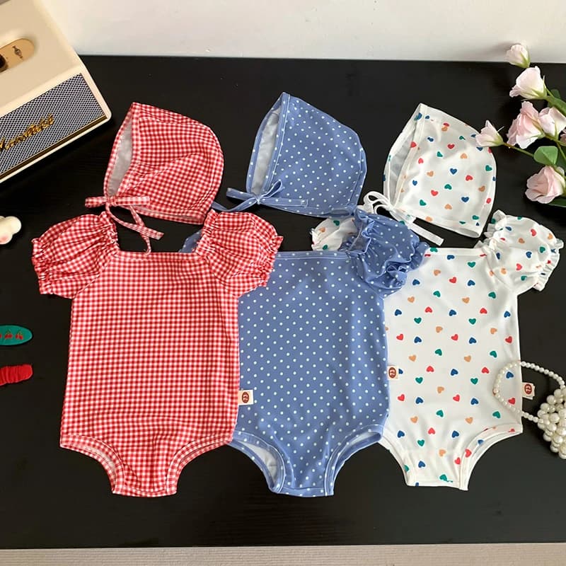 Summer swimsuit for baby with bath head full swimsuit for girl with heart print swimsuit for children beach clothing