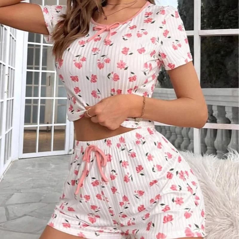 Women Summer Leisure Pajamas Sets Short Sleeve Floral Print T-shirt Crop Tops with Shorts Homewear Female Comfortable Sleepwear