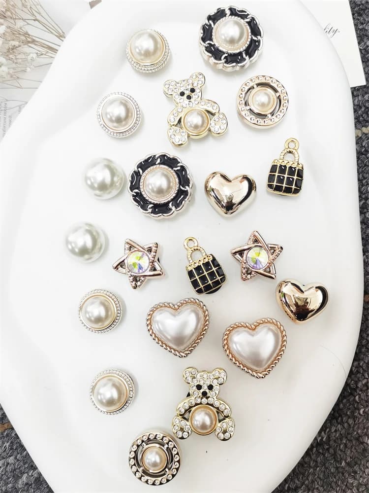 20 Pezzi Decorazioni per Scarpe con Perline Finte, Fibbie per Borse in ABS, Decorazioni Fai-da-Te con Strass, Spille a Forma di Orso, Accessori per Zoccoli, Ideali per Regali di Halloween per Donne
