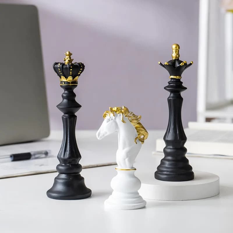 Modern Popular Chess Decoration Set, Black Gold Resin King Queen Knight Statue, Modern Luxury Home Decoration