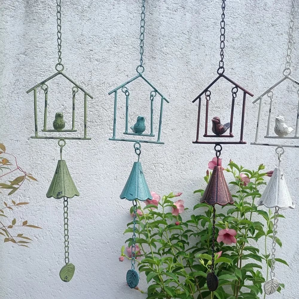 Make Old Cast Iron Bell Pendant Wind Chimes. Retro Hand-operated Doorbell Hanging Piece. Retro Villa Garden Decoration.